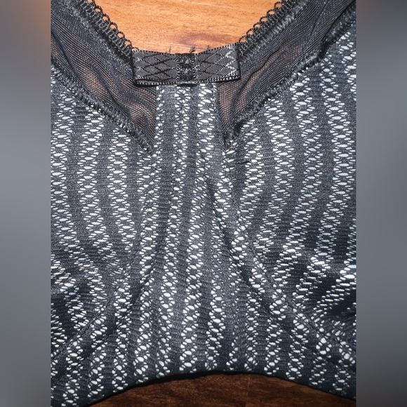 Berlei Beauty Stripe Underwired Minimizer Bra Sz 34H - Picture 4 of 9